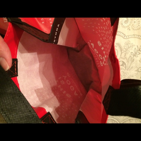 2 small lululemon bags - Picture 5 of 7